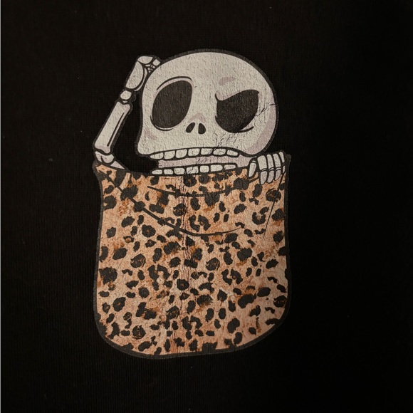 SHEIN Black Crewneck Sweater with Whimsical Penguin Detail - Picture 2 of 4